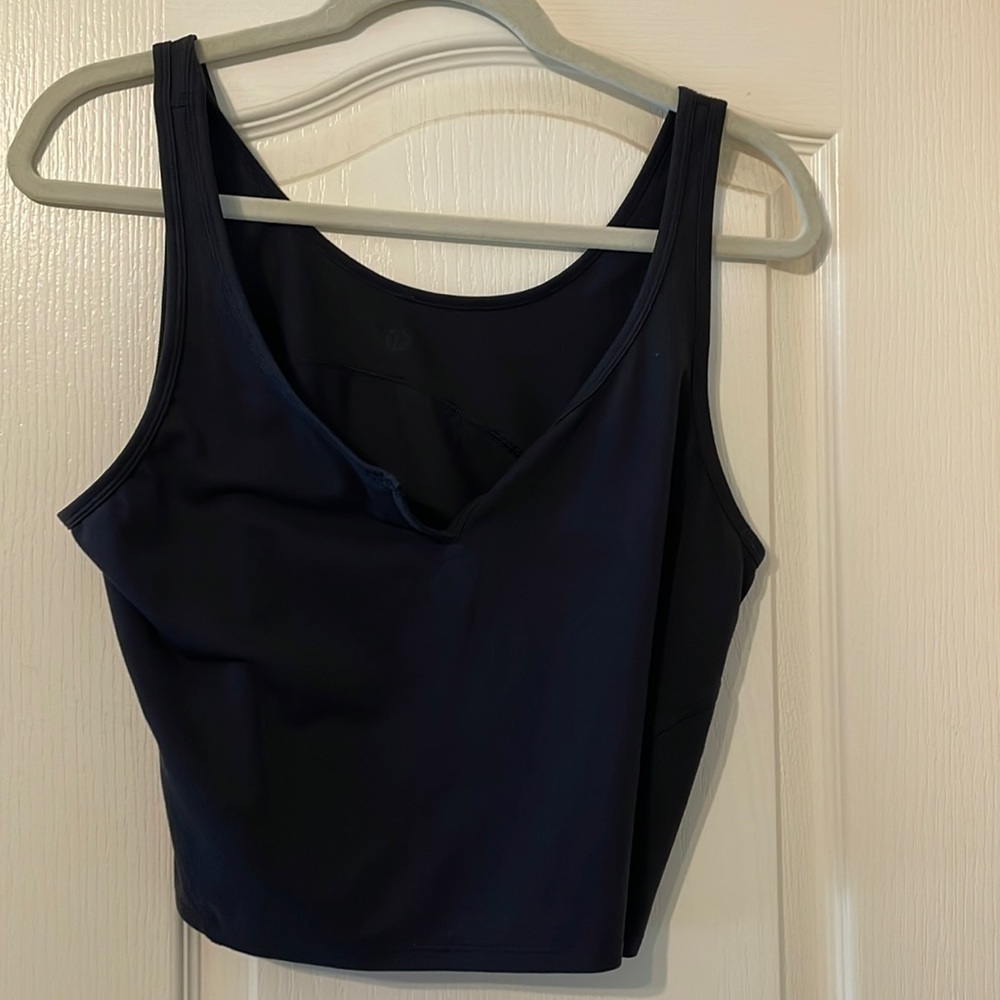 Lululemon black crop top, black size 10,never worn